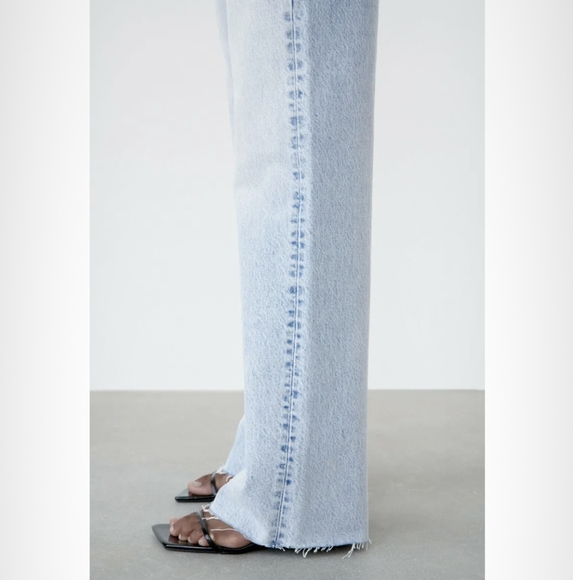 ZARA - HiRise Wide Leg Jeans - Picture 2 of 12
